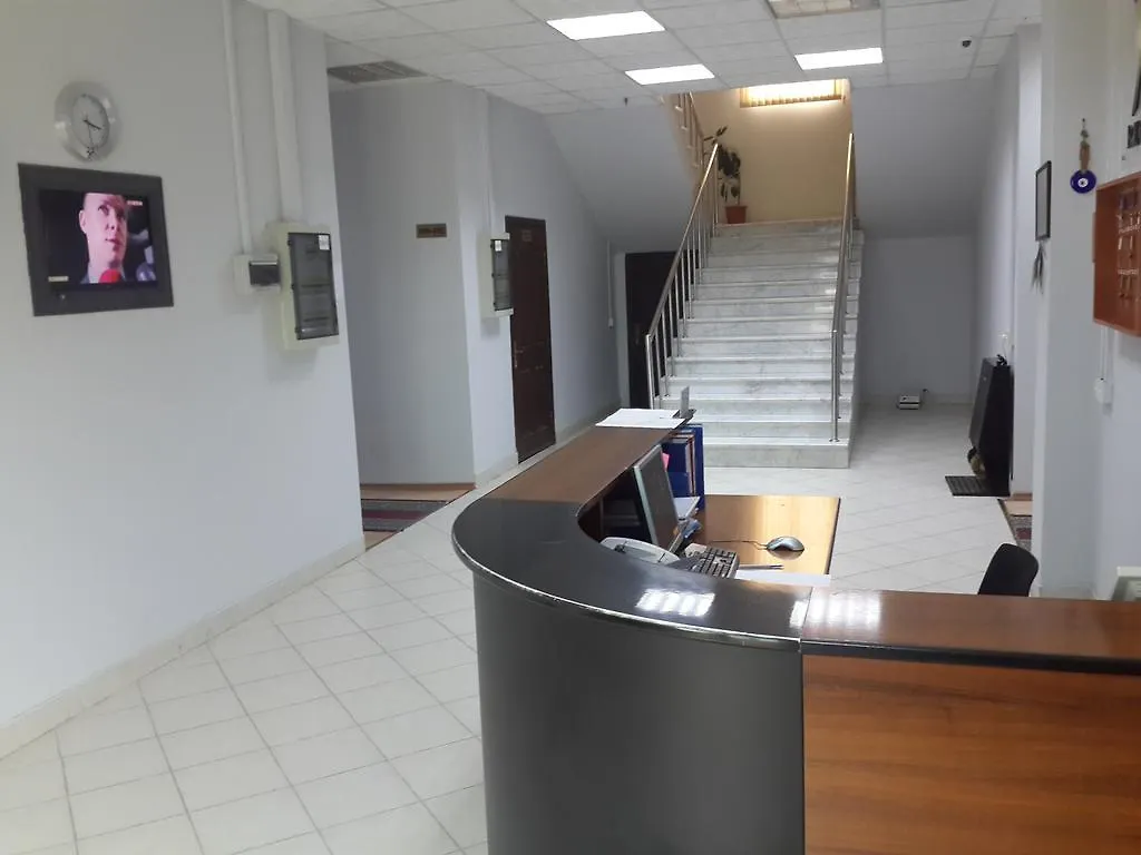 Montenegro Inn Lokbatan