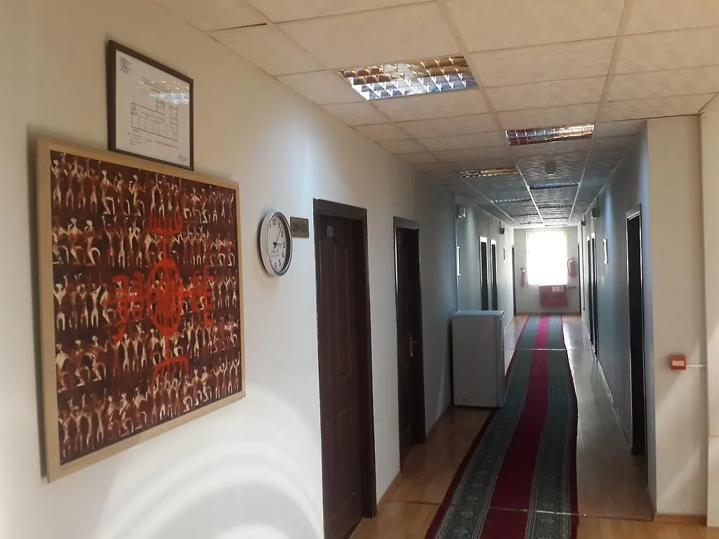 Montenegro Inn Lokbatan 3*,
