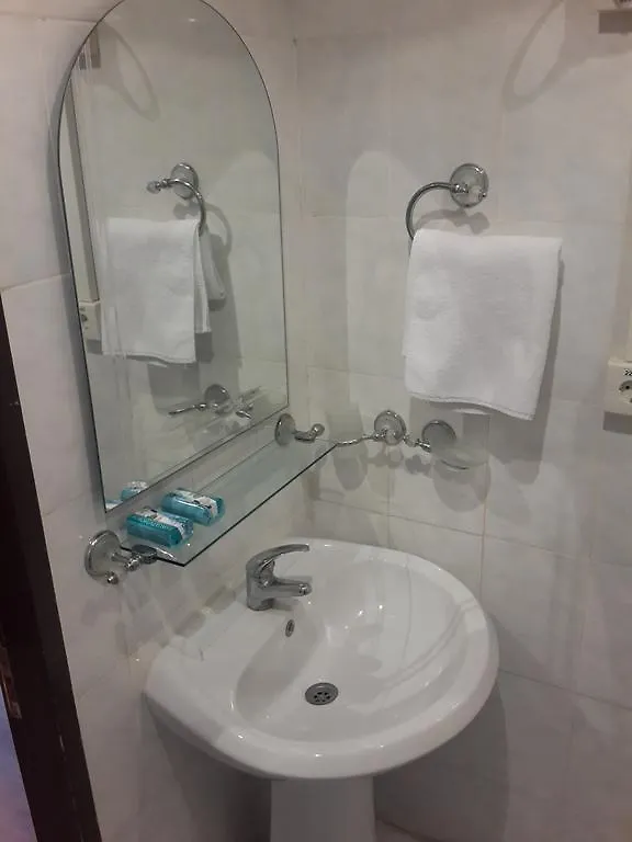 Montenegro Inn Lokbatan Guest house